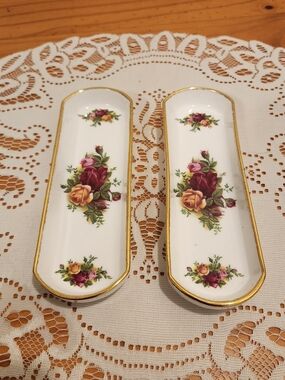 SET OF TWO Royal Albert Old Country Roses 7" X 2.25" X 1" Olive Dishes